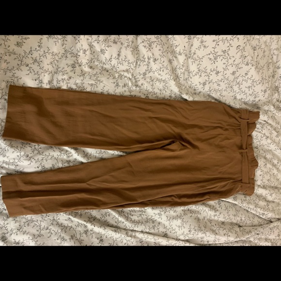 H&M high waisted dress pants. Size 8 - Picture 2 of 3